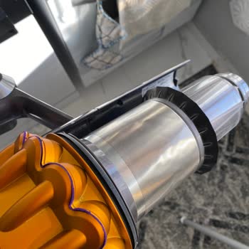 Dyson V15 Haznede Yamulma