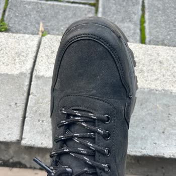 FLO Ayakkabı Ayakkabı 20 Günde Çöp Oldu