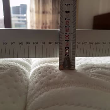 Yatsan Yatağımda Birkaç Ay İçinde Çökmeler Meydana Geldi.