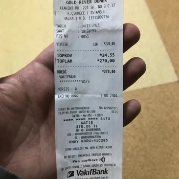 Bereket Döner Döner Yerine Boş Ekmek Servisine Mi Başladı 3 Ekmek 270₺