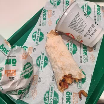 Ekrem Coşkun Döner Döner Kokusu, Çalışanlar, Kıl Çıktı