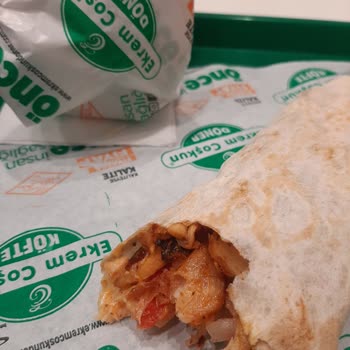 Ekrem Coşkun Döner Döner Kokusu, Çalışanlar, Kıl Çıktı