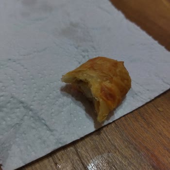 Superfresh Böreğin İçinden Saç Çıktı