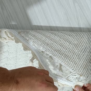 Navşar Halı Ve Koltuk Yıkama (Şemdinli) Halımı Yırtık Getirdi