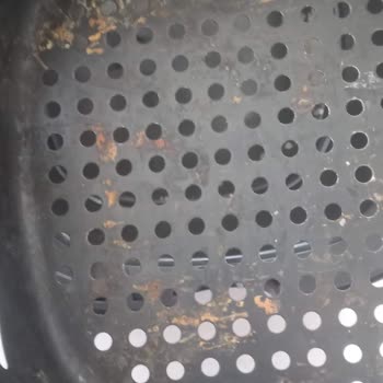 Onvo Airfry Boya Dökülmesi. Ürününe Sahip Çıkmıyor