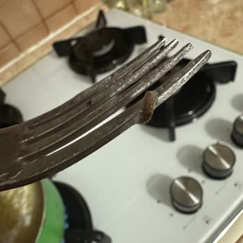 indomie Kurt Çıkıyor İçinden