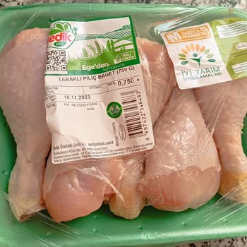 Migros Kokmuş Tavuk Gönderdi