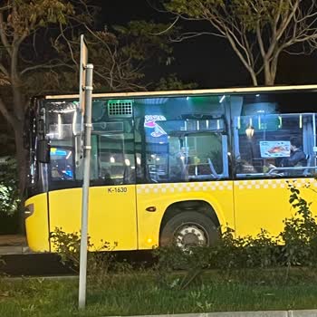 İBB - İstanbul Büyükşehir Belediyesi 146T Aracının Benzini Bitti Yolda Kaldık