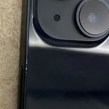 iPhone Ürünün Arkasında Durmuyor