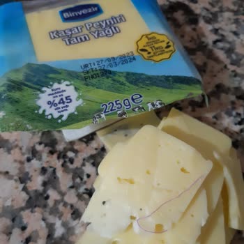 Binvezir Peynir Peynirin İçinden Naylon İp Çıkması