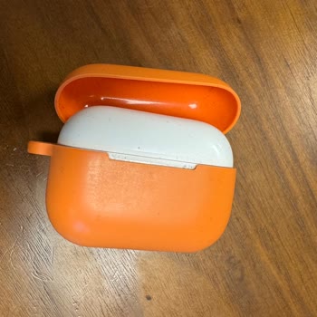 Cepax Airpods Kılıfta Deformasyon