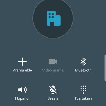 Halkbank İnsanlarla Alay Edercesine Telefonda Saatlerce Bekletme Hakkınız Yok!