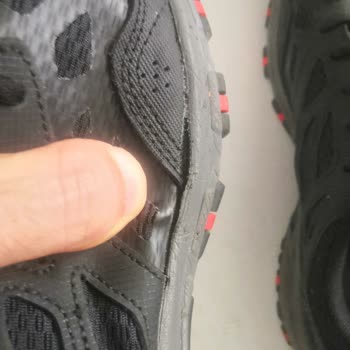 Skechers 4 Aylık Üründe Deformasyonlar Oluştu