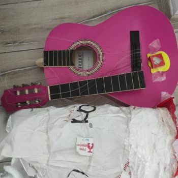 Kargo PTT Kargo Amblemi Kırılır Yazmasına Rağmen Gönderim Kırık Geldi.