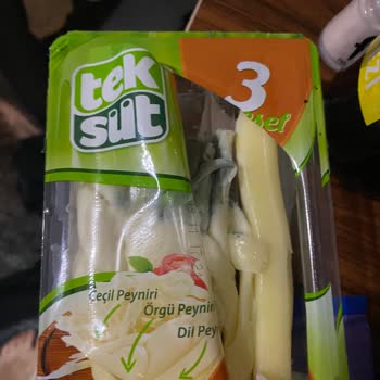 Teksüt Küflü Peynir Satıyor