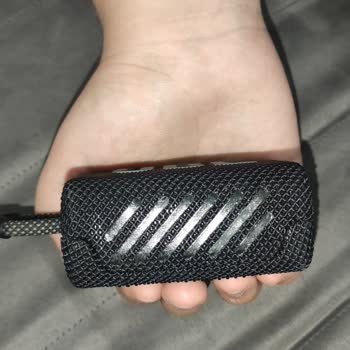 JBL GO 3'ün Altındaki Silikon Yapışkanların Kopması
