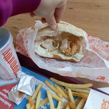 Popeyes Personel Saygısızlığı Ukalaca