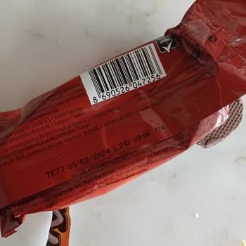 Eti Gıda Açılmamış Paket Kurtlu Çıktı