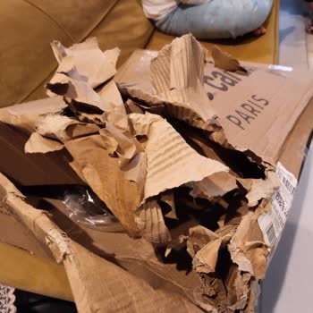 Sürat Kargo Kargom Parçalandı, Kurye Hakaret Etti!