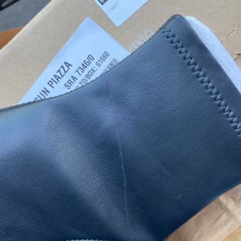 Piazza Avm Samsun Stradivarius'tan Aldığım Botta Kocaman Kesikler Var