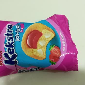 Ülker Kekstra Paketinden 1Tam 1yarım Kek