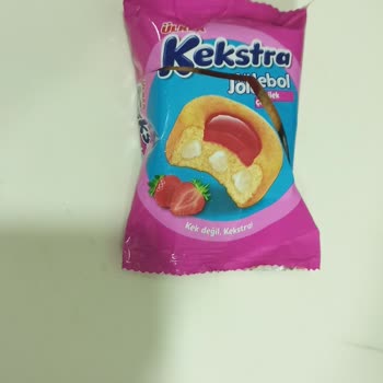 Ülker Kekstra Paketinden 1Tam 1yarım Kek