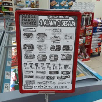 A101 Algida Afişinde Bir Alana Bir Bedava Afişi Var Ama Kasada Yok
