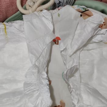 Sleepy Bebek Bezi Boya Kalıntıları
