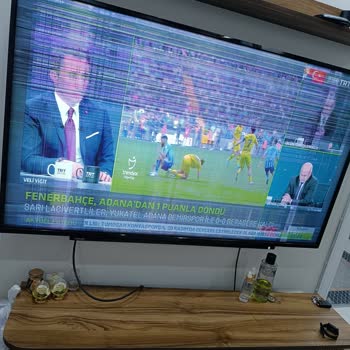 Toshiba TV Ekranda Kararma Ve Çizgiler Gelip Gidiyor