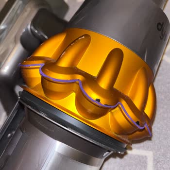 Dyson Süpürge Soyulma Yaşanması