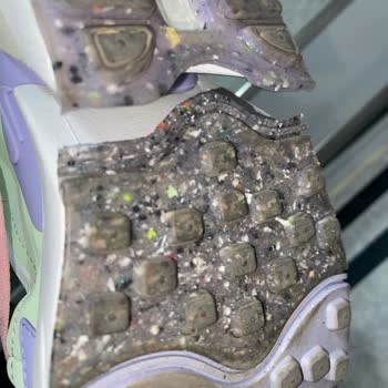 Sneaks Up Kalitesiz Ürün Ve İlgisiz Müşteri Hizmeti