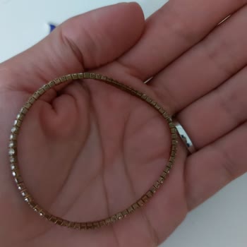 Charmlucky Design Kırık ve Renk Atan Kolye