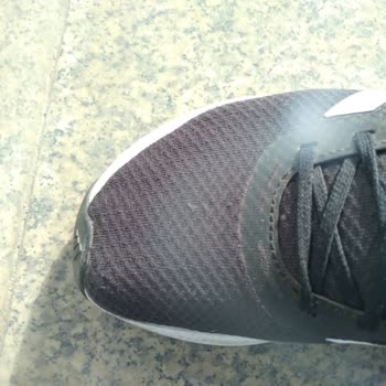 Deichmann Adidas Ayakkabıda Delinme Ve Aşınma