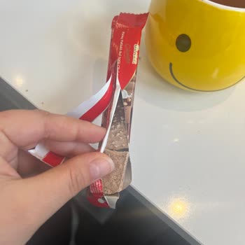 Bozuk Ülker Sütlü Çikolata