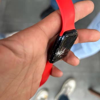 Kırık Apple Watch ve Kasko Hayal Kırıklığı