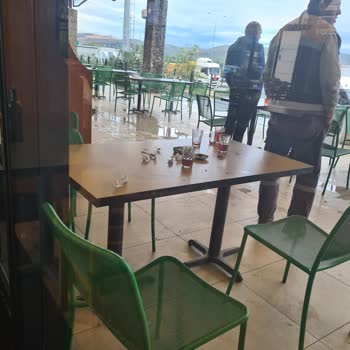 Köfteci Yusuf Hijyenik Sorunlar Ve İlgi Eksikliği!