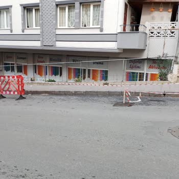 Bağcılar Belediyesi Yollara Duba Koyma