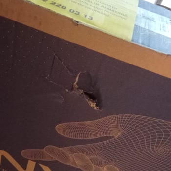 Hepsijet Kargosu Ürünümü Hasarlı Getirdi