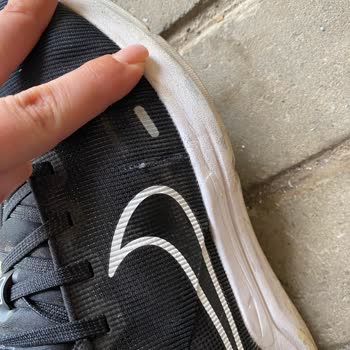 Nike 2. Aydan Katlanma Bölgelerinde Deformasyon