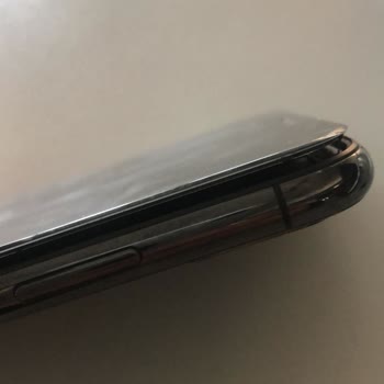 Gürgençler Pil Değimi İçin Cihaz Verdik, Ekranını Kırık Geri Verdiler,