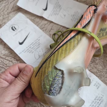 Pes Doğrusu Nike'den Aldığım Kramponu 6 Ay Kullanmadım