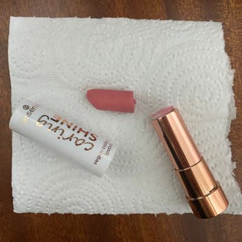 Watsons'tan Aldığım Essence Rujum Kırık Çıktı