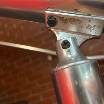 Burger King Parmağım Kopabilirdi Ya Da Kırılabilirdi