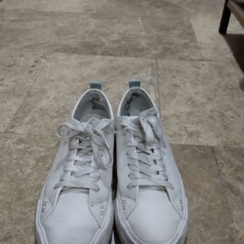 Pull & Bear Ayakkabım Birkaç Ayda Parçalandı