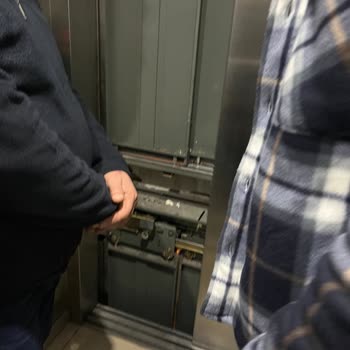 Özel Elifana Çocuk Sağlığı Hastanenin Sorumsuzluğu Asansör Bozuk