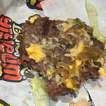 Burger Yiyelim Firmasının Burgerleri Pişirmemesi