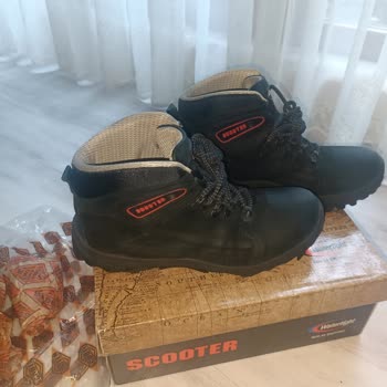 Scooter Ayakkabı Botun Altı Parçalandı