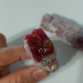 Tuğba Kuruyemiş, Alaçati Kurtlu Lokum