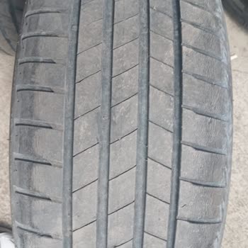 Bridgestone 215/50R17 95W XL T005 Lastikte Bayatlama Problemi