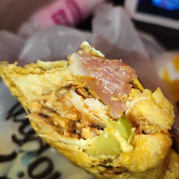 Maydonoz Döner Çiğ Tavuk Çıktı Dürümden